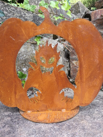 Edelrost Halloween Kürbis mit Monster, auf Platte