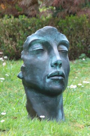 Skulptur Gesicht Frau aus Steinguss Bronzeoptik, 50 cm