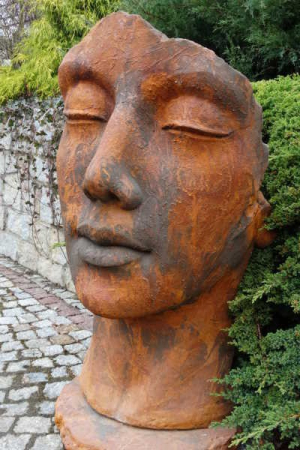 Skulptur Gesicht Frau aus Steinguss, 115 cm