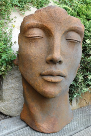 Skulptur Gesicht Frau aus Steinguss, 50 cm