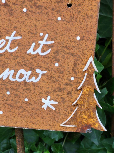 Edelrost Schild Let it snow, mit Tanne