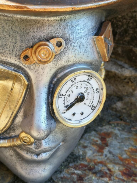 Steampunkerin aus Polyresin