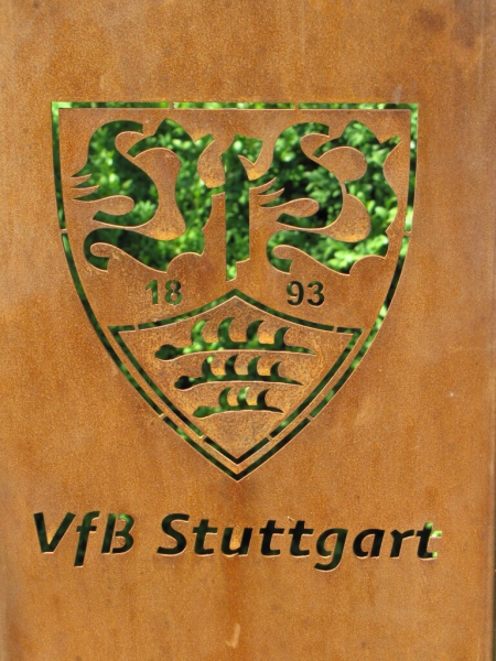 VFB Stuttgart Gartenstele in Edelrost