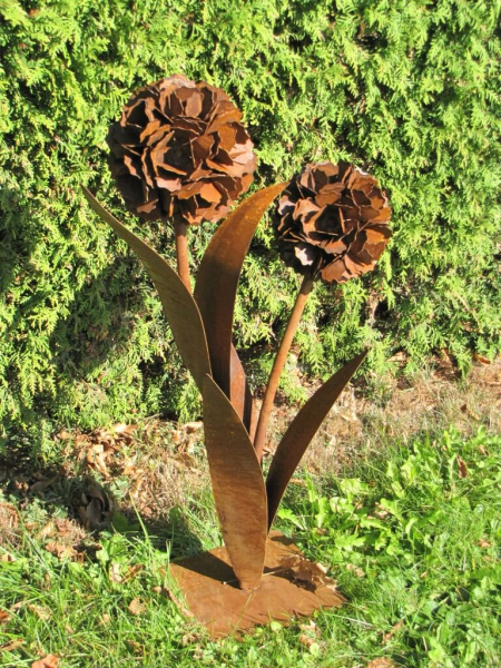 Edelrost Pusteblume mit 2 Blüten auf Platte