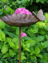 Gartenstecker Vogeltränke Deliah mit Schmetterling